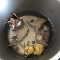 鸽子汤的做法图解1