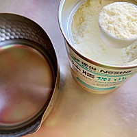 #以美食的名义说爱她#树莓奶冻的做法图解2