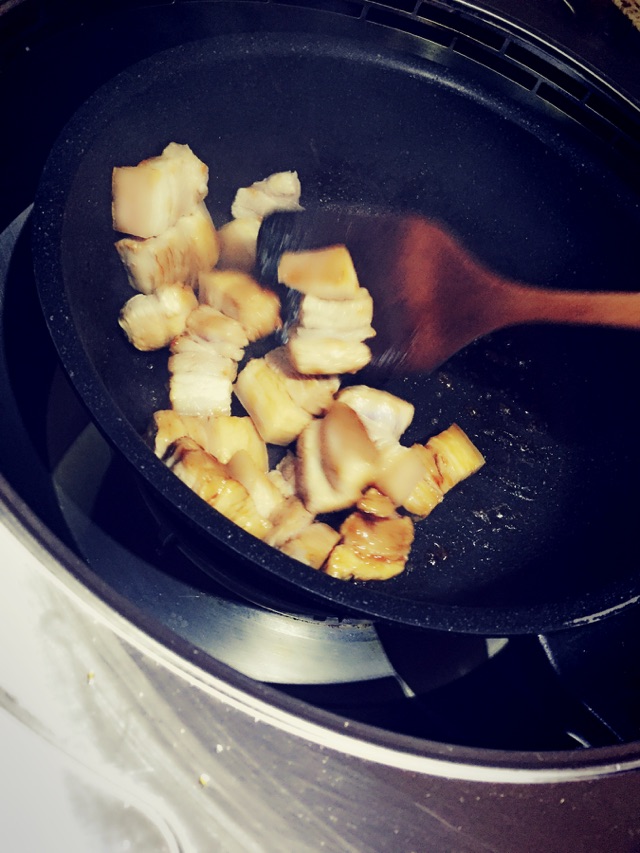 家常荸荠炖肉的做法图解2