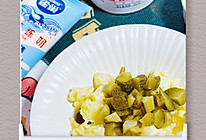 #鹰唛新食尚#鹰唛新食尚酸爽到心里炼乳酸黄瓜土豆沙拉的做法