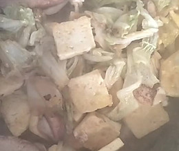 白菜小鱿鱼炖豆腐的做法