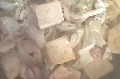 白菜小鱿鱼炖豆腐