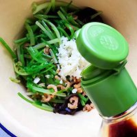 #秋天怎么吃#金钩海米木耳拌香芹的做法图解21