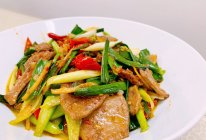 蒜苗炒猪肝(川味爆炒)的做法