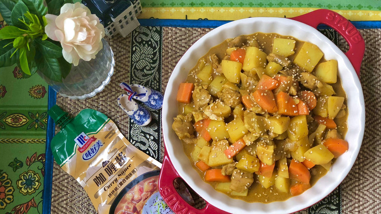 丰富餐桌味—日式咖喱鸡肉土豆的做法