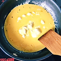 秘制洋葱炒蛋——快手菜的做法图解3