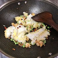 #减一点更好#酱油腊味炒饭的做法图解5