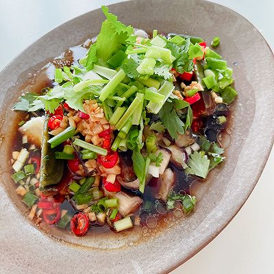 凉拌酸辣皮蛋茄子