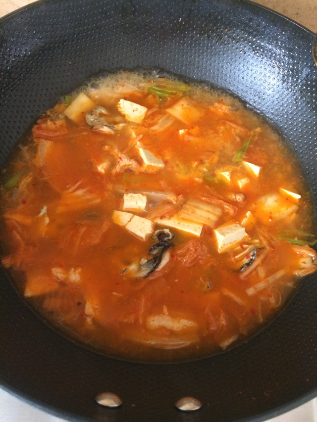 韩式海蛎子泡菜汤的做法图解5