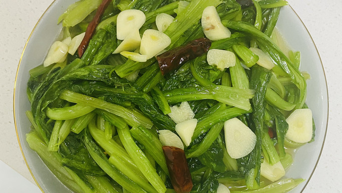 蒜片油麦菜