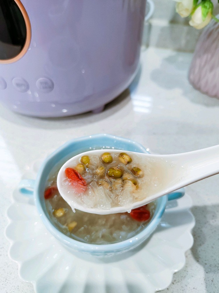解暑银耳绿豆汤的做法