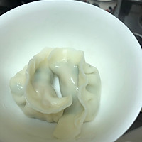 韭菜鸡蛋虾仁饺子的做法图解6