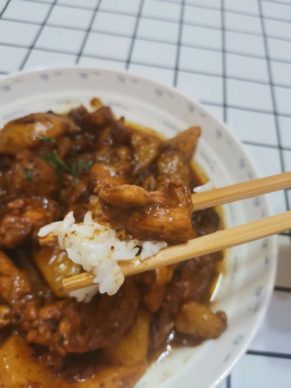 土豆炖鸡块