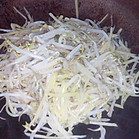 土豆丝炒绿豆芽的做法图解8