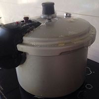 自制海鲜牛杂煲的做法图解6