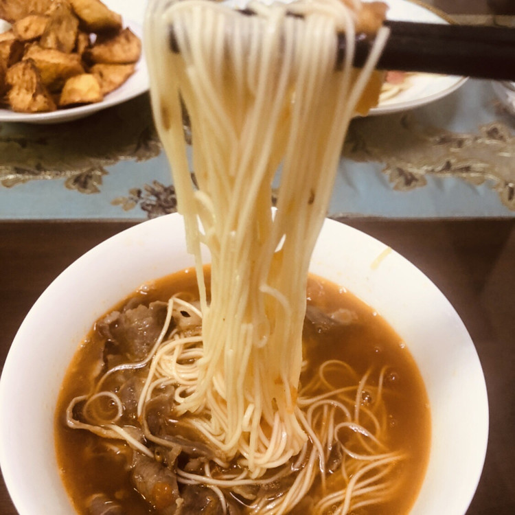 番茄肥牛汤面的做法