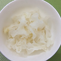 新鲜银耳羹的做法图解3