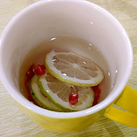 柠檬石榴蜜茶的做法图解3