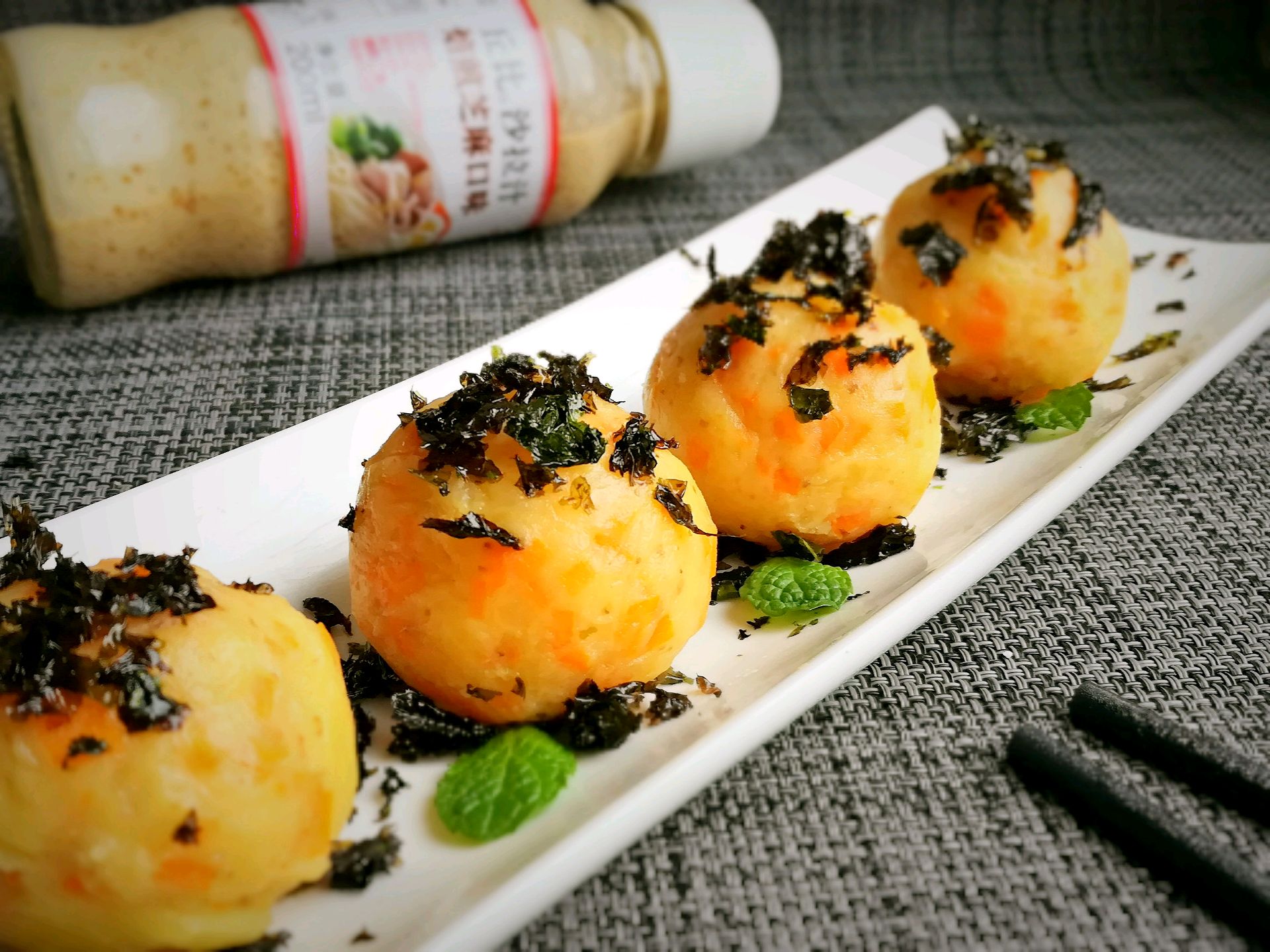 Seaweed potato salad ball