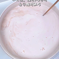 小朋友超爱的 草莓奶冻布丁的做法图解2