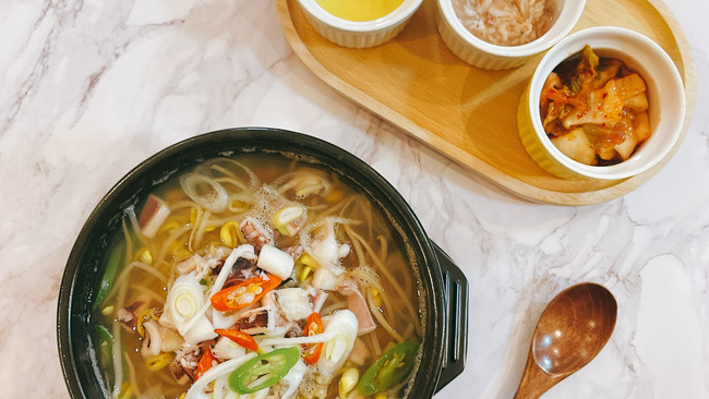 不失风味的韩式豆芽汤饭的做法