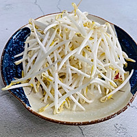 #夏日消暑，非它莫属#醋溜豆芽的做法图解1