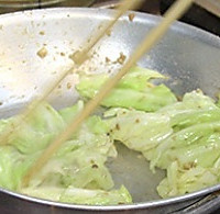 アンチョビキャベツ的做法图解3