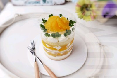 菠萝橙子海绵蛋糕