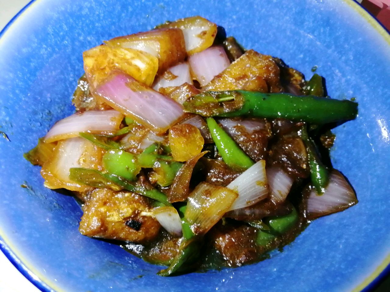 Braised hairtail in brown sauce