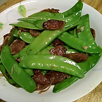 荷兰豆炒腊肠的做法图解6