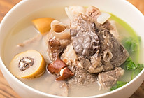 【青橄榄猪肺汤】四月必喝良汤，生津止咳有方！的做法