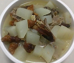 [家乐上菜，家常有味]萝卜鸭架汤的做法