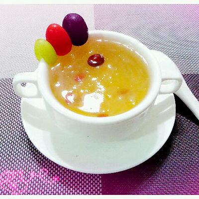 冰糖枸杞炖燕窝