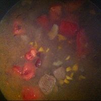 中西合并西红柿牛肉土豆汤的做法图解5