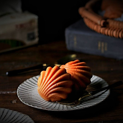 烘焙爱好者必学的一款法式小甜点—玛德琳蛋糕