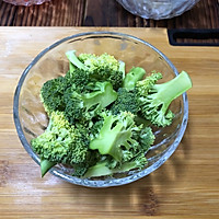 虾仁番茄炒面的做法图解2