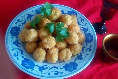 蒜香鸡肉丸子