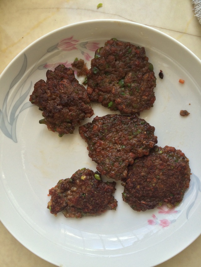 猪肝虾泥饼