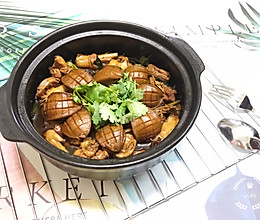 #夏天夜宵High起来！#干鲍鱼焖鸡的做法