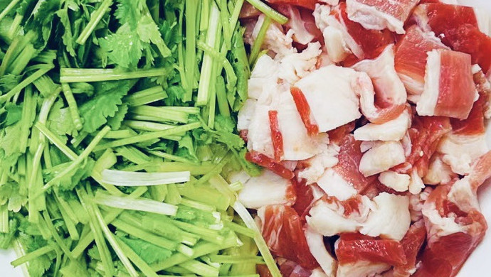 牛肉拌香菜