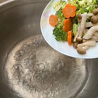 夏日减脂蔬菜沙拉的做法图解5