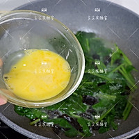 菠菜木耳鸡蛋汤的做法图解9