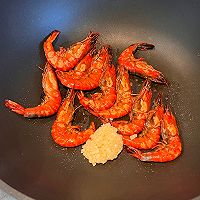 蒜香黄油鲜虾锅物#奶香四溢 暖锅佳味#的做法图解4