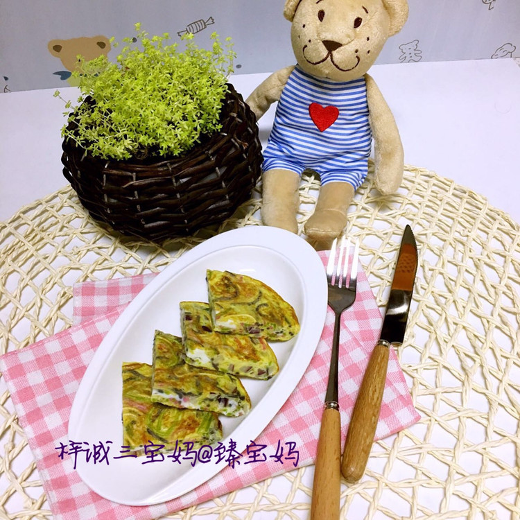宝宝面条蛋饼的做法