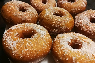 糖霜甜甜圈
