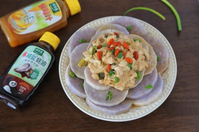 鸡肉蒸芋头