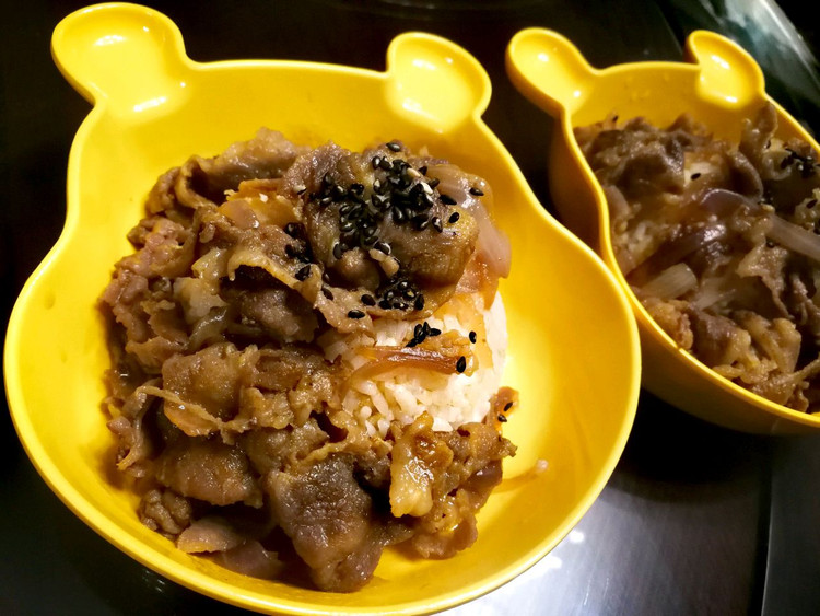 日式牛肉饭～儿童简餐系列的做法