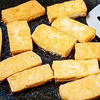 蒜香闷油炸豆腐的做法图解4