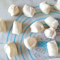 暄软的三鲜小包子的做法图解13