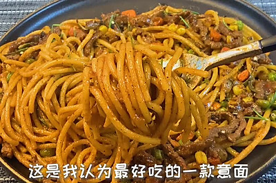 黑椒牛肉意面好吃到手和嘴根本停不下来